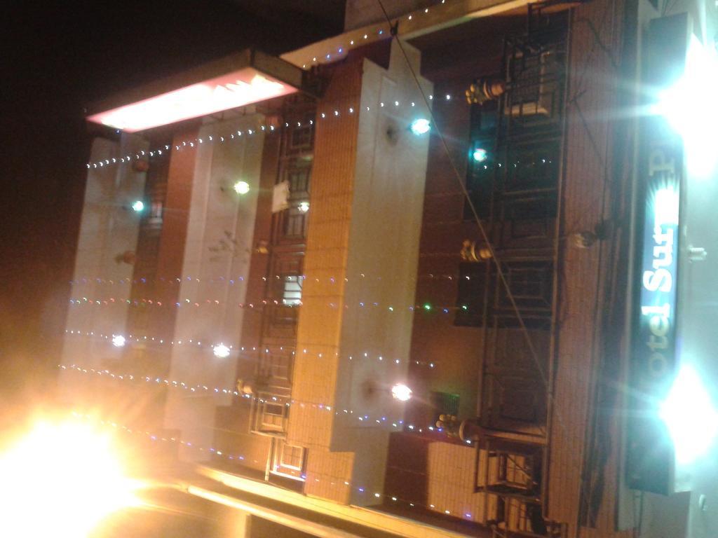 Hotel Surya Plaza Új-Delhi Kültér fotó
