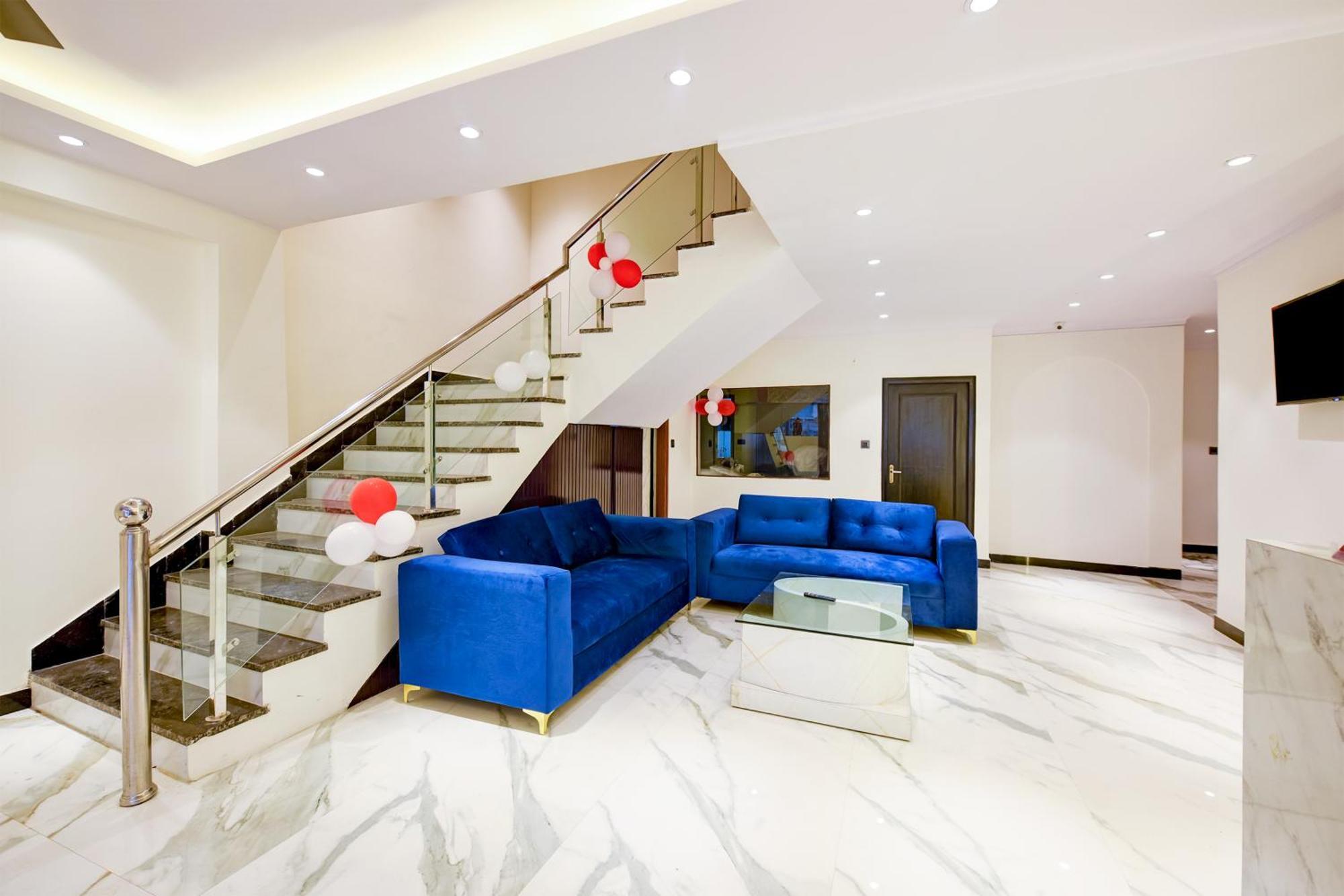 Hotel Surya Plaza Új-Delhi Kültér fotó