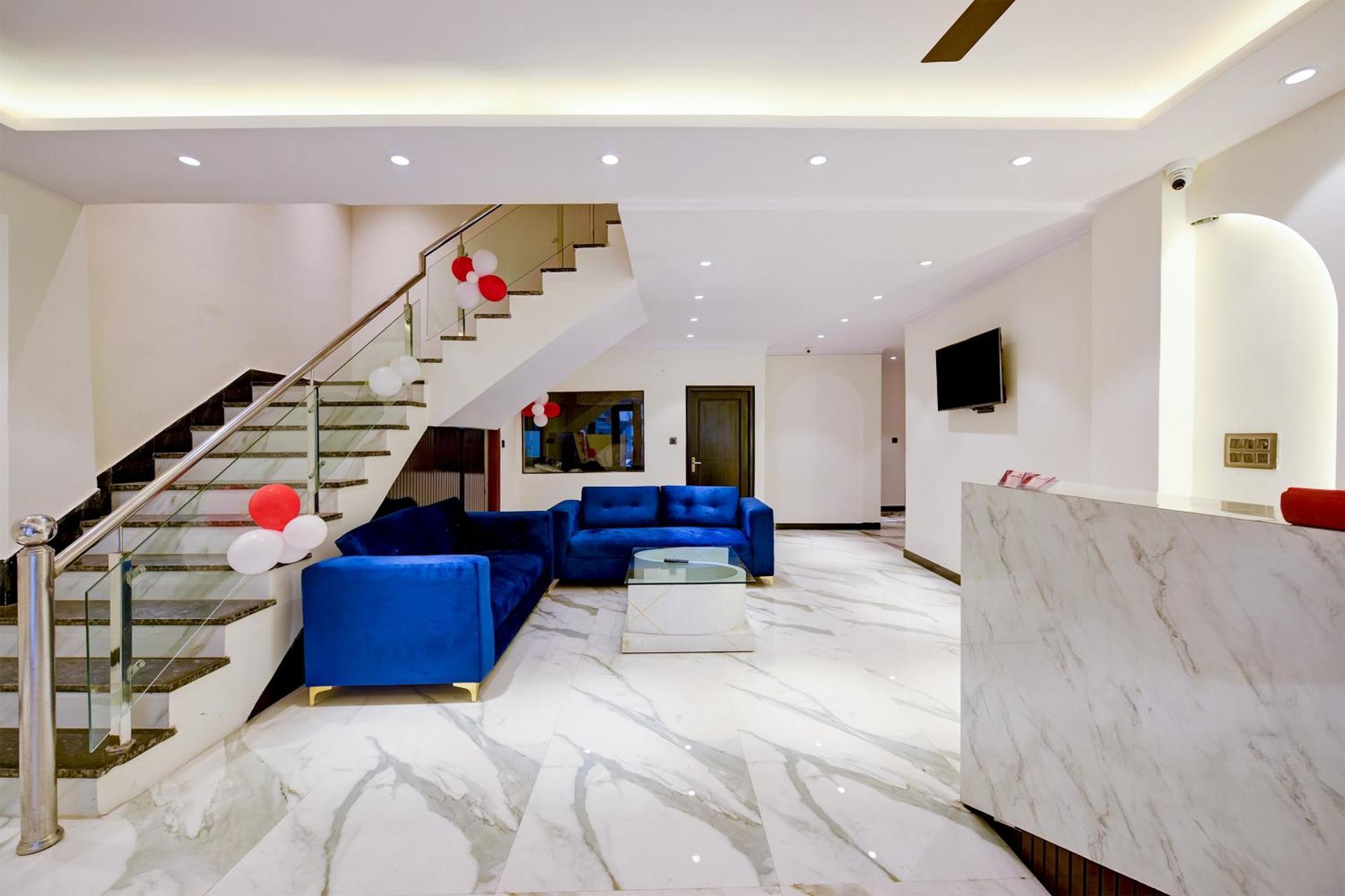 Hotel Surya Plaza Új-Delhi Kültér fotó