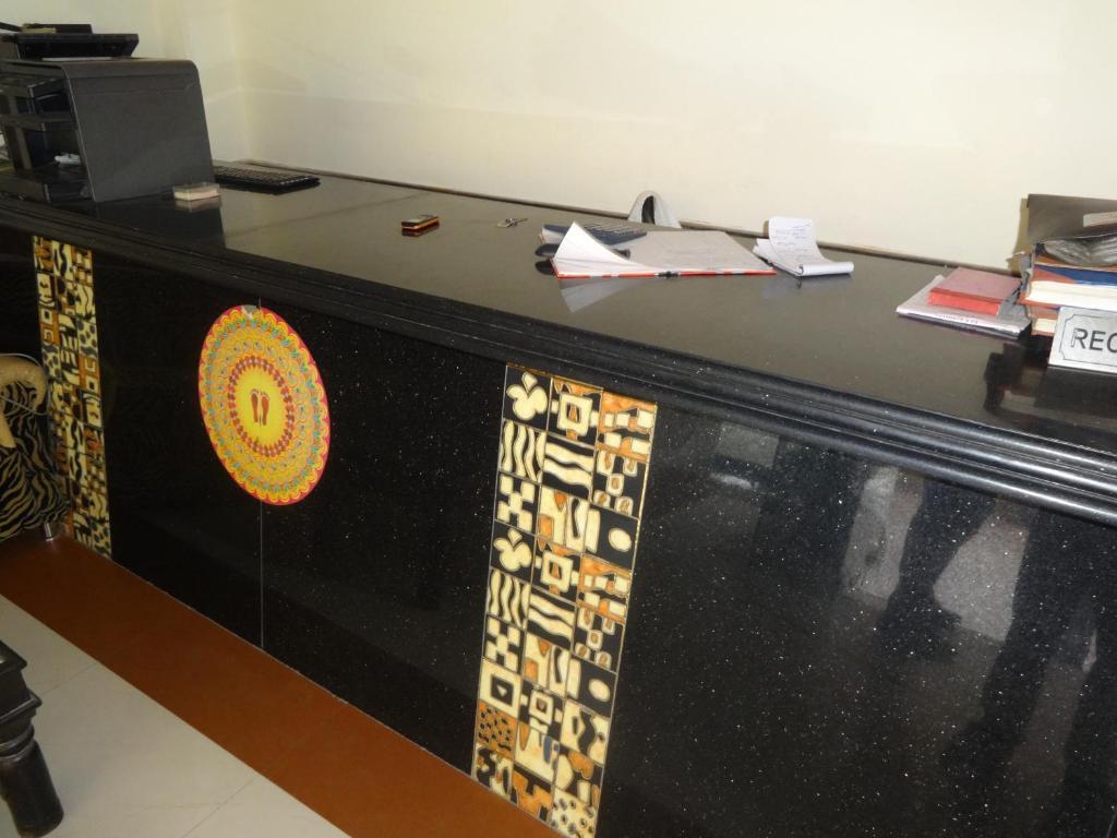 Hotel Surya Plaza Új-Delhi Kültér fotó