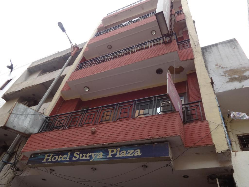 Hotel Surya Plaza Új-Delhi Kültér fotó